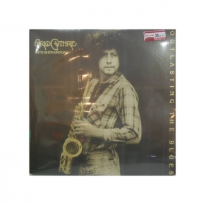 Arlo Guthrie With Shenandoah - Outlasting